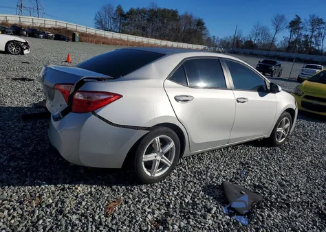 2017 Toyota Corolla L z USA, uszkodzony, nr VIN 5YFBURHE4HP654180